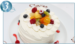 パティシエ特製ホールケーキ付き
